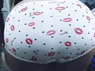 Mature BBW Hyacinth likes to twerk her fats ass for her hubby