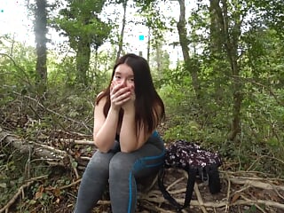 EVERYONE LOOK! EDUCATIONAL BEAUTIFUL VIDEO I TRIED and we have been stuck within the wooded area!)