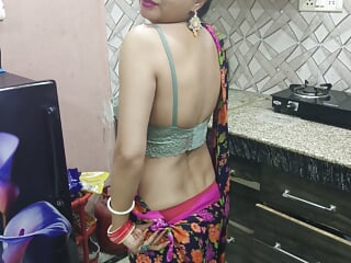New 12 months 2024 xxx highest porn video with Grimy Communicate in hindi roleplay saarabhabhi6 scorching and horny get sexy in kitchen