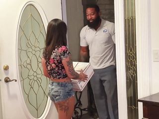 Asian Hotwife Seduces Mailman Within for Particular Supply