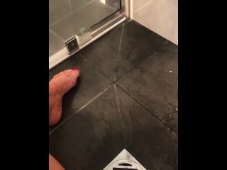 Pissing whilst fingering myself
