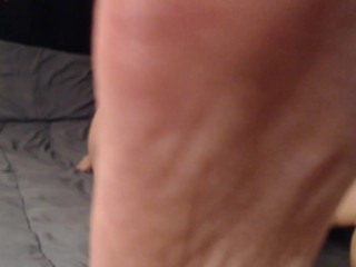Kinky cum on my lovely feet- Measurement 10 milf toes