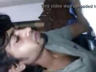 Bengali blow jobbing boyfriend on mattress