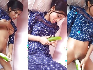 Attractive Indian woman masturbates with cucumber Milky Pussy, Intercourse Lover Masturbates Her Tight Pussy and Creamy Cum Tamil intercourse video