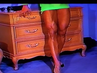 Excessive Muscular Calves Display in Inexperienced Get dressed and Heels by means of LDR (Calf Queen)