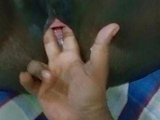 Sri lanka shetyyy black overweight pussy man fingering