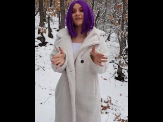 Snow Queen – Sizzling instagram Lady in nature ” NAKED ! “
