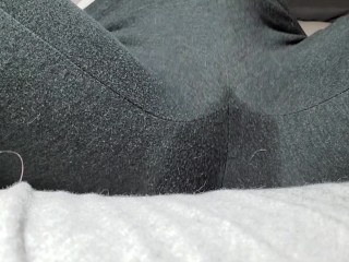 Surprising squirting thru yoga pants on my lunch destroy!