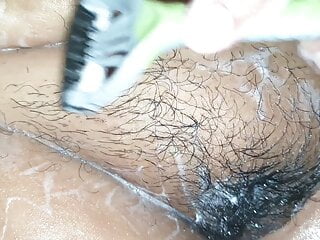 Shaving my fats pussy