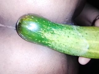 Pakistani bhabhi use cucumber and cuming phase 2