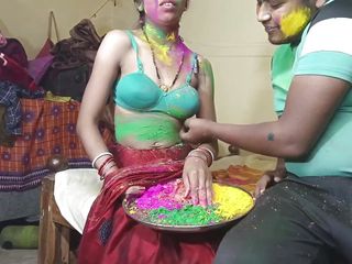 First time holi have a good time with stunning Indian bhabhi
