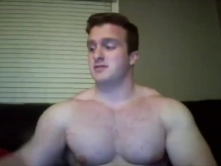 beefy hunk jerks off on cam