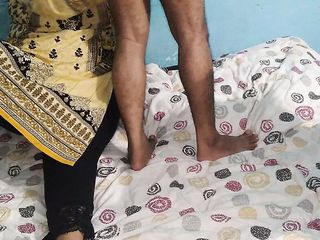 Desi Pakistani aunty fucked via Neighbor 25 12 months Outdated Boy- Fuck Me Please UHHH AHHH Hindi Audio