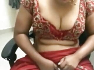 Desi southern bhabi masturbating on reside cam totally nude