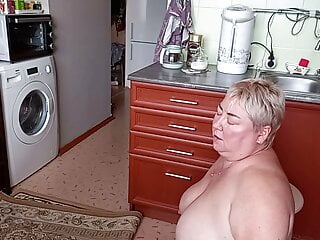 fuck spouse within the mouth within the kitchen and cum on her face 2