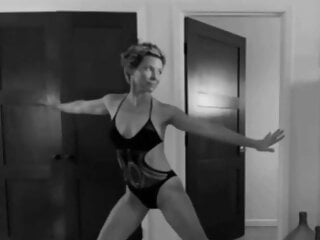 Evangeline Lilly – tremendous horny bikini dance