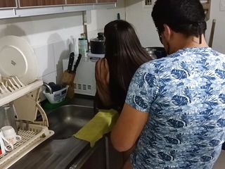 Hindo Latina Stepsister Fucks together with her Cousin within the Kitchen Cum in Mouth and Eats Cum