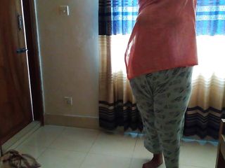 Indian Desi Horny priya Aunty Fucked neghobor Whilst she Resting On Mattress Undressed bare – hindi audio