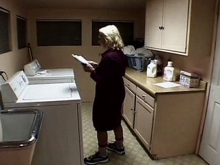 Blonde milf with lesbian niece teaches her how one can masturbate