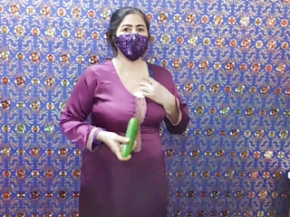 Pakistani Novice Milf Masturbating with Cucumber