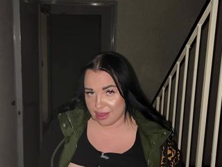 MiaXXX attractive Blowjob  within the stairwell