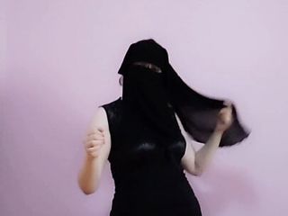 dance arab muslim sizzling and attractive